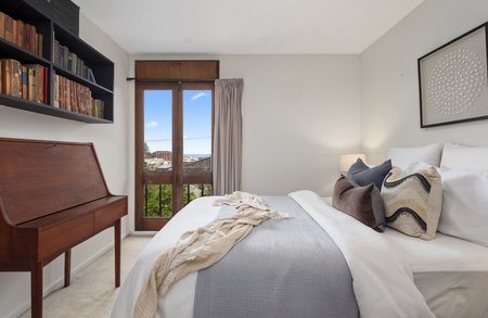 16 Ashley St, Tamarama, NSW 2026 - Photo 2