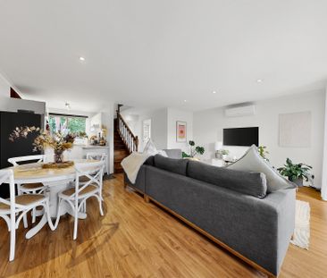 Effortless Living with Modern Appeal - Photo 3