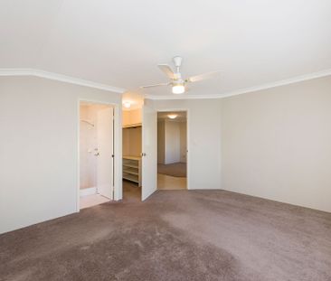 Spacious 4-Bedroom Family Home – Perfect Location&excl; - Photo 1