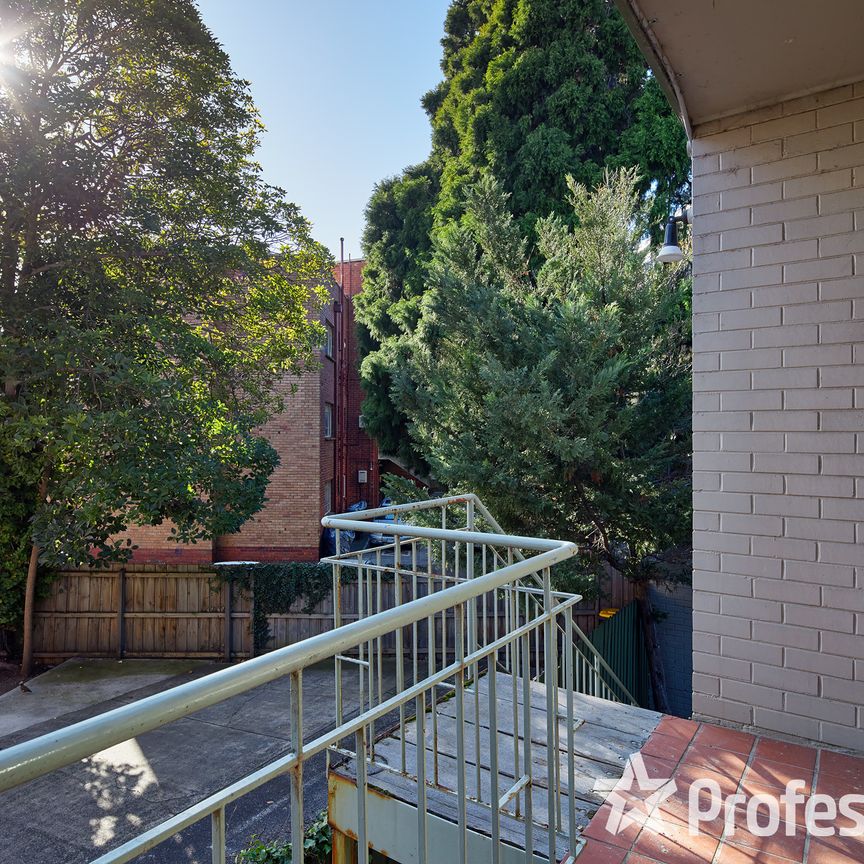 10/244 Barkly Street, St Kilda VIC 3182 - Photo 1