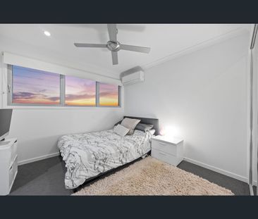 74 Sandhurst Crescent, Peregian Springs, Qld 4573 - Photo 2