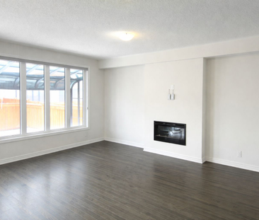 For Lease - 54 Minnock Street Unit# Upper, Caledon, Ontario - Photo 2