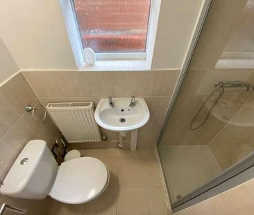 Grange Avenue, Reading, RG6 - Photo 3