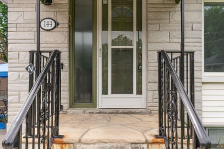 For Lease - 144 Willow Lane Unit# Main, Newmarket, Ontario - Photo 3