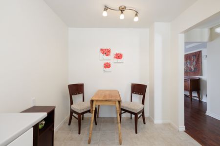 409 Rue Bruce - Photo 3