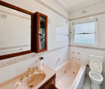 5 Middle St, Sydney - Photo 1