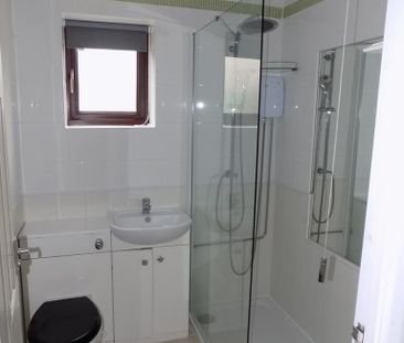 2 bedroom maisonette to rent - Photo 4