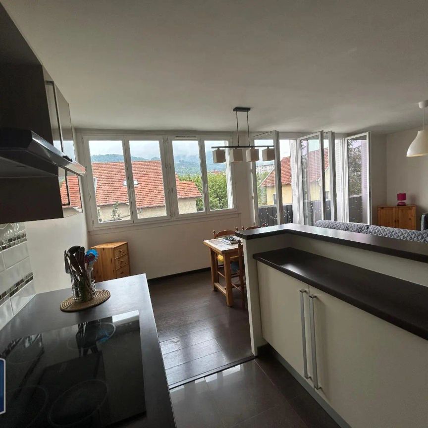 Appartement à louer 5 pièces 82m² - Photo 1