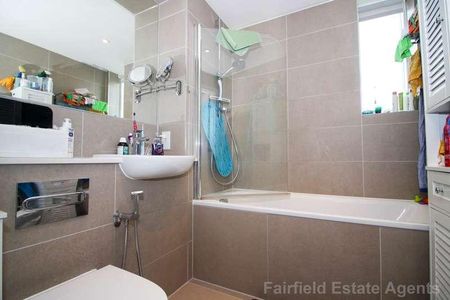 Dapple Court, Watford, WD18 - Photo 4