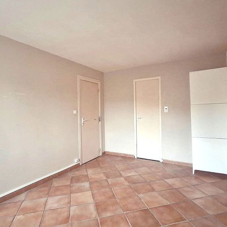 A LOUER T3 MEUBLE DURBAN - Photo 4