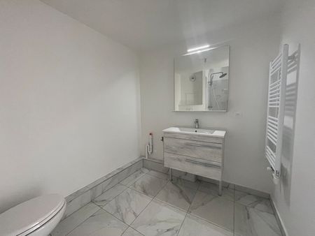 Location Appartement 2 pièces 46m² - Photo 5