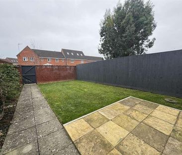 Highworth Road, Swindon, SN3 - Photo 4