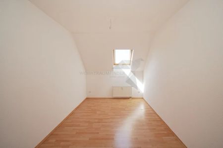 !! 2 Monate Kaltmietfrei !! Großzügige 3,5 Zimmer DG-Wohnung am Fuße des Kaßberg - Foto 3