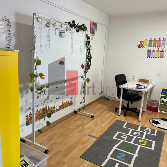 Vila de inchiriat pentru activitate afterschool/cursuri (... - Photo 1