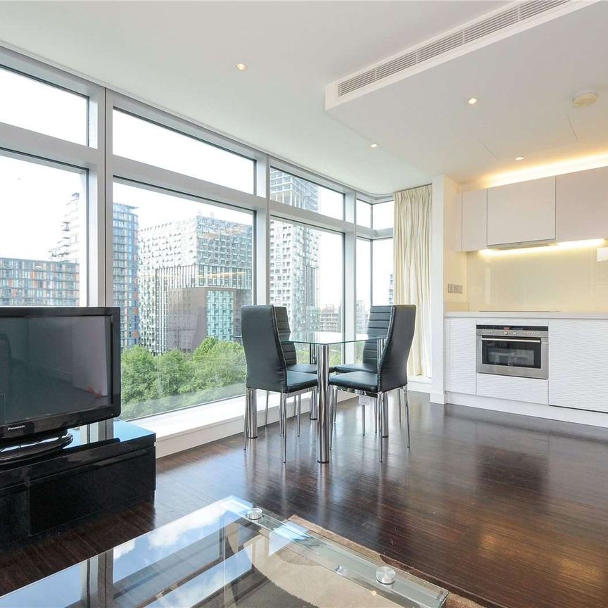 One bedroom apartment with spectacular dock views in Pan Peninsula East Tower. - Photo 1