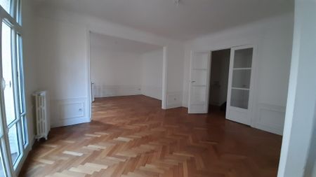 location Appartement T4 DE 81.9m² À PARIS - Photo 3