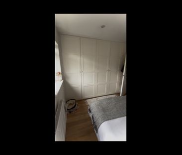 2 Bed Terraced House, Christchurch Close, SW19 - Photo 3