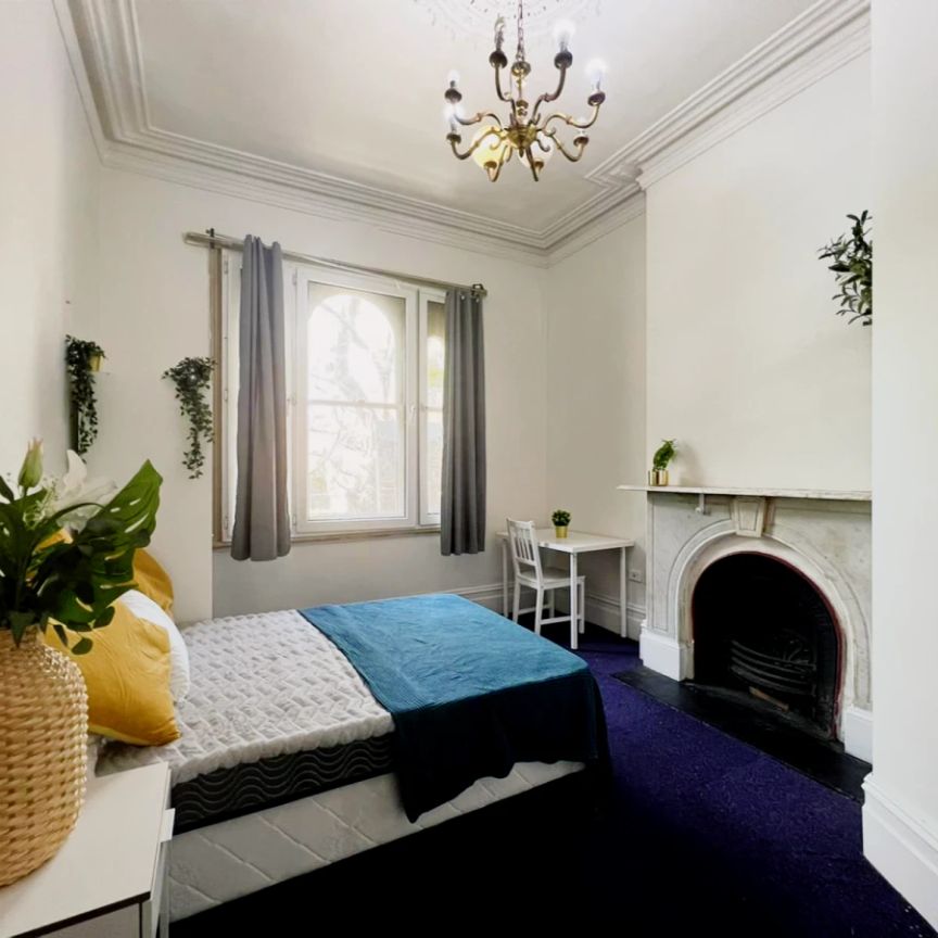 261 Cleveland Street, Sydney - Photo 1
