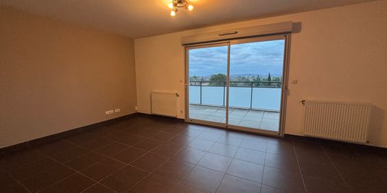 Location Appartement 3 pièces 58m² - Photo 3