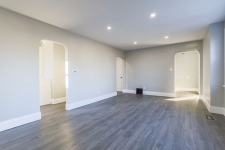 $1,949 / 2 br / 1 ba / 850 sqft 22 Willow Dr. unit 1 - Photo 5