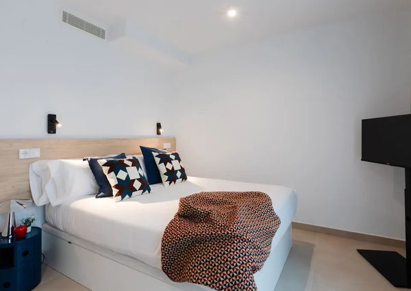 Calle Lazcano, Málaga, Andalusia 29008