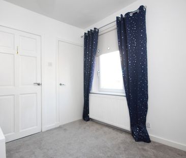 Pine Street, Airdrie, ML6 - Photo 2