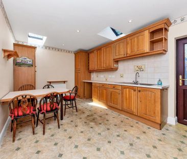 3 bedroom detached bungalow to rent - Photo 5