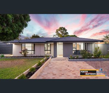 8 Tamarind Crescent, Kelmscott, WA 6111 - Photo 2