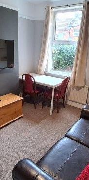 3 bedroom house share to rent - Photo 1