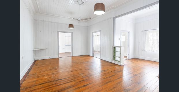 Waterfront Views!! - Photo 1