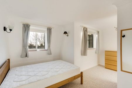 2 Bed Flat - Photo 5