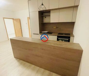 Pronájem bytu 2+kk s balkonem a garáži, klimatizace, Olomouc - Fotografie 3