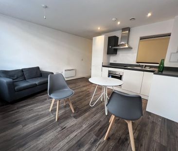 Studio to rent - Photo 1