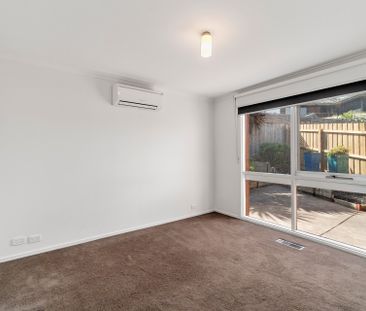 3/13 Kampman Street, Bulleen - Photo 3