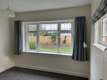 3 Bedroom Home available now - Photo 2