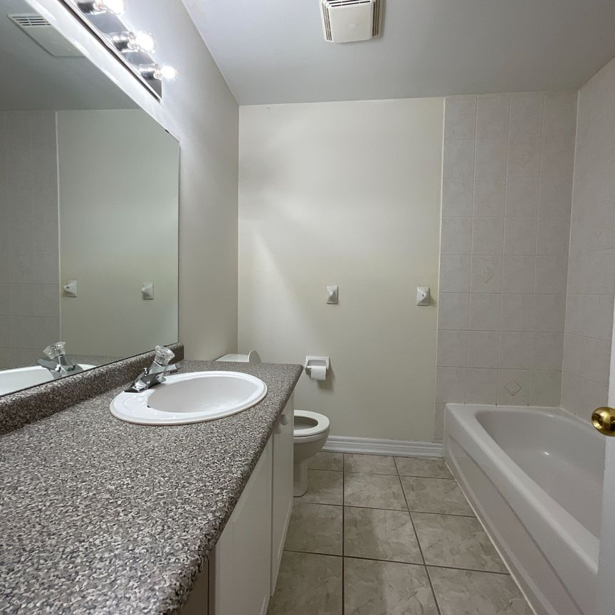 For Lease - 1104 Shoal Point Road Unit# Main, Ajax, Ontario - Photo 1