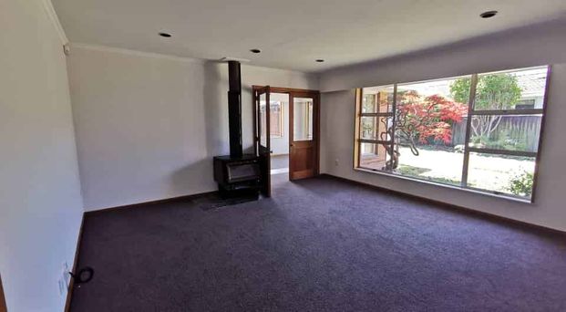 Avonhead, 6+ bedrooms - Photo 1