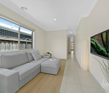 Modern, Energy-Efficient Home in Prime Craigieburn Location - Photo 1