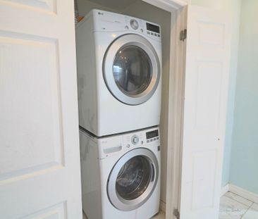 For Lease - 5761 Peer Street, Niagara Falls, Ontario - Photo 1