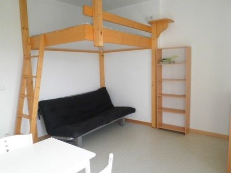 Location Appartement 2 pièces Meublé 16m² CHAMBERY 73000 - Photo 2