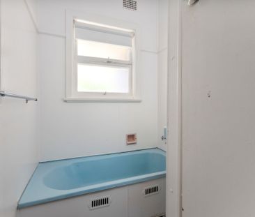 THREE BEDROOM HOME - Photo 5