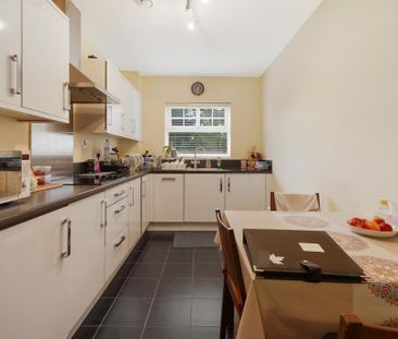 2 bedroom apartment to rent - Photo 6