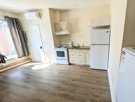 For Lease - 423 Hamilton Road Unit# 1, London East, Ontario - Photo 2