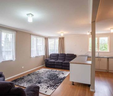 Move into Maxwells! - Photo 3