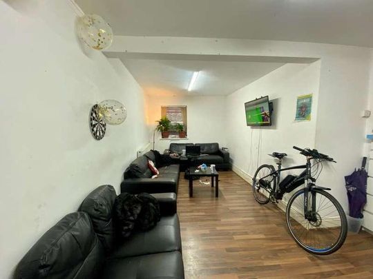 Bed Everett Road, Withington, Manchester, M20 - Photo 1