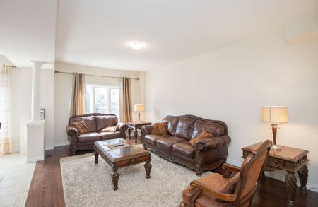For Lease - 331 Stonehenge Drive, Hamilton, Ontario - Photo 5