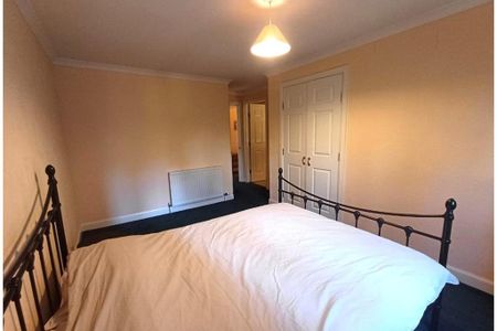 2 bed flat for rent in Morningside - Photo 4