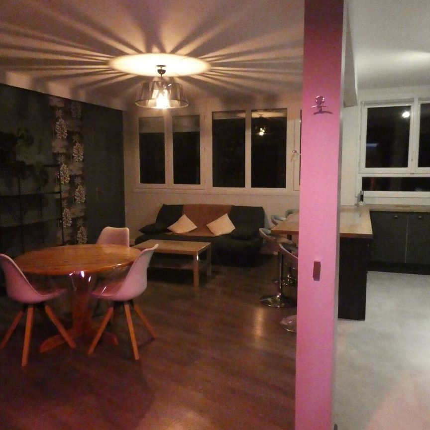 Beau lieu de convivialité entre colocataires - Photo 1