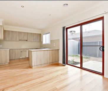Low-Maintenance Living in the Heart of Wyndham Vale - Photo 5
