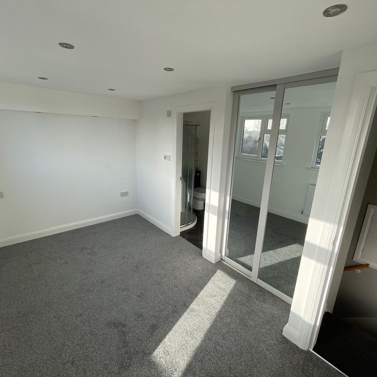 2 bedroom to let - Photo 1